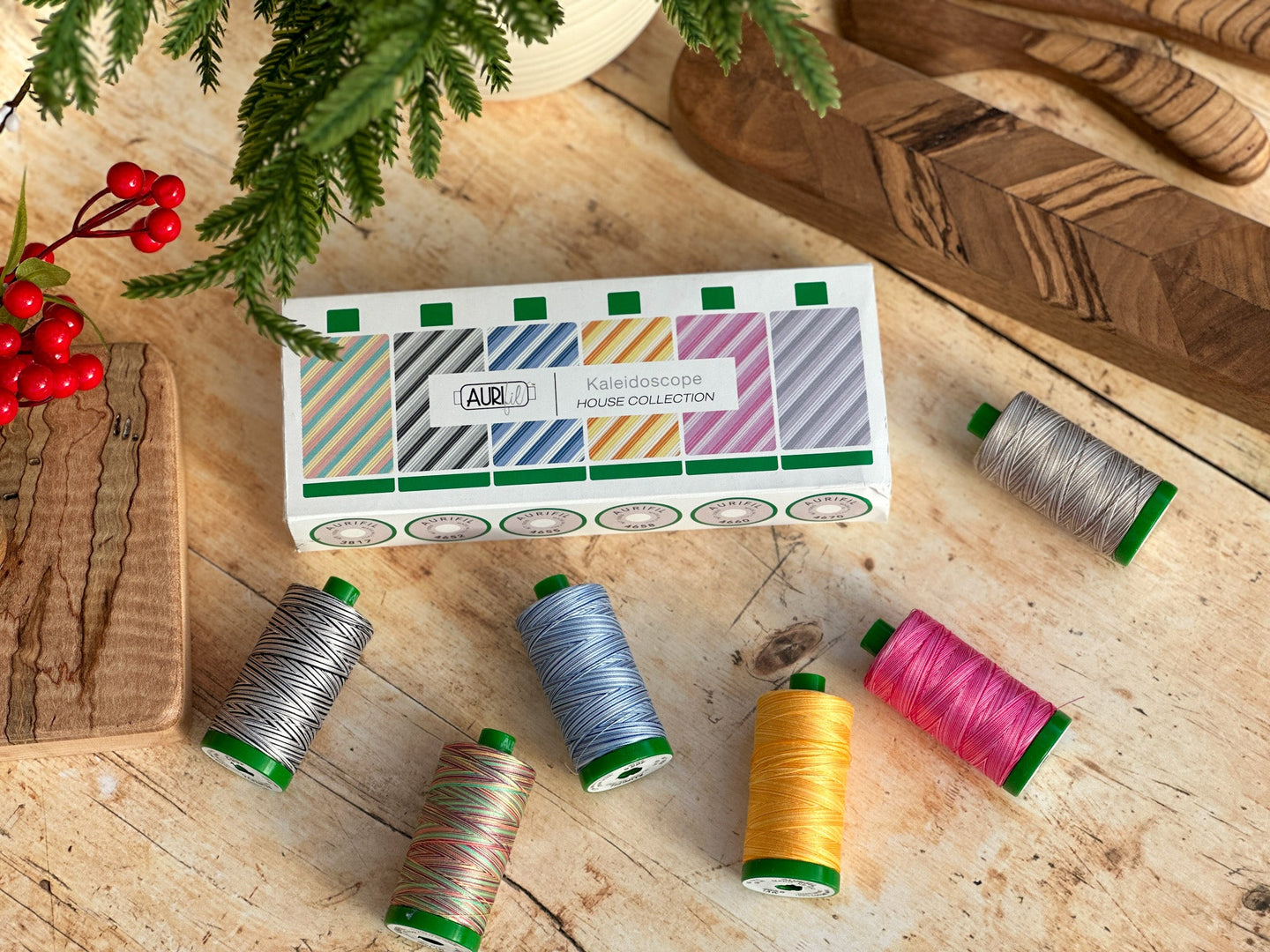 HOLIDAY EDIT: FOR THE CREATIVE EXPLORER